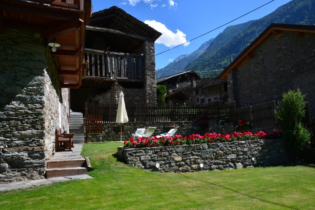 Lo Pallier De Re Aymavilles ภายนอก รูปภาพ